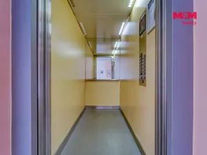 Prodej bytu 2+kk, Praha, Kozmíkova, 47 m2