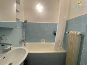 Pronájem bytu 3+1, Praha - Troja, Nad Hercovkou, 72 m2