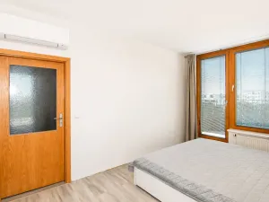 Prodej bytu 4+kk, Praha - Uhříněves, Nové náměstí, 156 m2