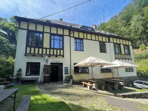 Prodej rodinného domu, Děčín, 450 m2