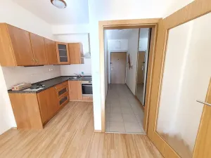 Pronájem bytu 1+kk, Praha - Záběhlice, Práčská, 34 m2