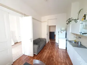 Pronájem bytu 3+1, Praha - Vinohrady, Chodská, 77 m2