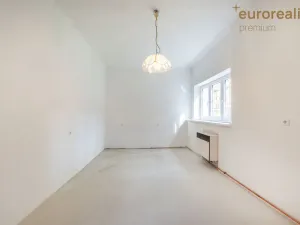 Prodej bytu 2+kk, Mariánské Lázně, Mladějovského, 41 m2