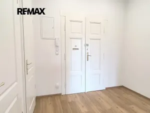 Pronájem bytu 2+kk, Praha - Smíchov, Matoušova, 55 m2