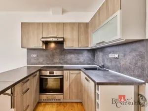 Pronájem bytu 2+kk, Úpice, Národní, 46 m2