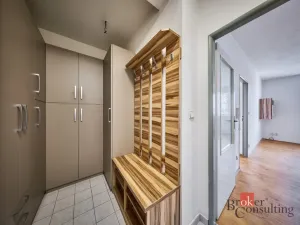 Pronájem bytu 2+kk, Úpice, Národní, 46 m2