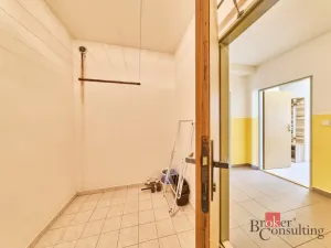 Pronájem bytu 2+kk, Úpice, Národní, 46 m2