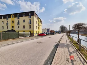 Pronájem bytu 2+kk, Úpice, Národní, 46 m2