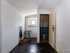 Prodej rodinného domu, Modlany, 250 m2