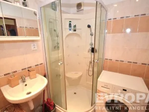 Pronájem bytu 3+1, Praha - Újezd nad Lesy, Malešovská, 75 m2