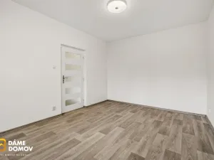 Prodej bytu 1+1, Zlín - Malenovice, třída Svobody, 37 m2