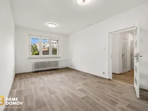 Prodej bytu 1+1, Zlín - Malenovice, třída Svobody, 37 m2