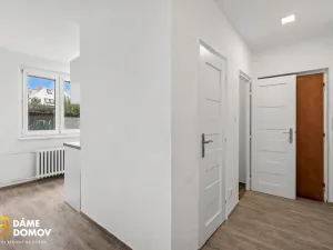 Prodej bytu 1+1, Zlín - Malenovice, třída Svobody, 37 m2