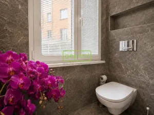 Prodej bytu 4+1, Karlovy Vary, Mattoniho nábřeží, 89 m2