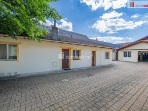 Pronájem výrobních prostor, Doksy, Václ. Plecitého, 4300 m2