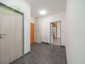Pronájem bytu 2+kk, Sokolov, Křížová, 58 m2