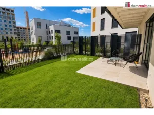 Pronájem bytu 1+kk, Praha - Modřany, Kolmanova, 37 m2