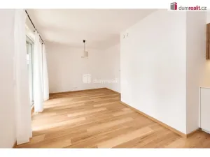 Pronájem bytu 1+kk, Praha - Modřany, Kolmanova, 37 m2