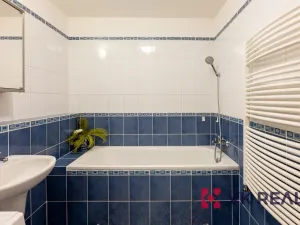 Prodej bytu 2+kk, Praha - Břevnov, Šlikova, 63 m2