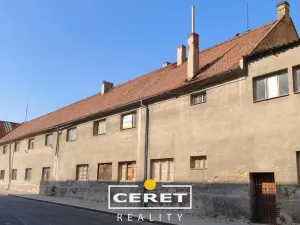 Prodej komerční nemovitosti, Žatec, Studentská, 3500 m2