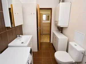 Prodej bytu 2+1, Chvaletice, Dukelská, 48 m2