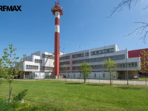 Pronájem kanceláře, Hradec Králové - Věkoše, Akademika Bedrny, 315 m2