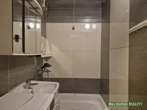 Pronájem bytu 1+kk, Praha - Chodov, Bachova, 33 m2