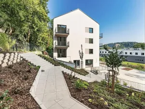 Pronájem bytu 2+kk, Praha - Hlubočepy, Slivenecká, 37 m2