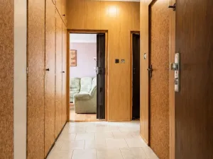 Prodej bytu 3+1, Cheb, Kosmonautů, 66 m2
