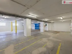 Pronájem výrobních prostor, Doksy, Václ. Plecitého, 4300 m2