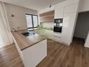 Prodej rodinného domu, Lužany, 156 m2