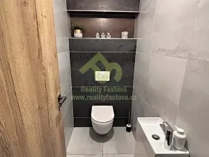 Prodej rodinného domu, Lužany, 156 m2