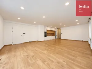 Pronájem bytu 2+kk, Opava, Dolní náměstí, 86 m2