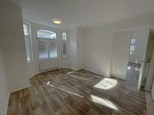 Pronájem bytu 3+kk, Praha, Bubenečská, 80 m2