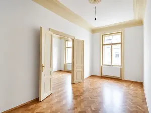 Pronájem bytu 2+1, Praha - Staré Město, Kaprova, 82 m2