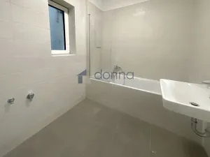 Pronájem bytu 3+kk, Praha, Dejvická, 90 m2