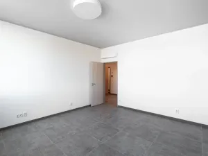 Pronájem kanceláře, Praha - Čakovice, Schoellerova, 63 m2