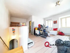Prodej rodinného domu, Dolany nad Vltavou, Hlavní, 180 m2