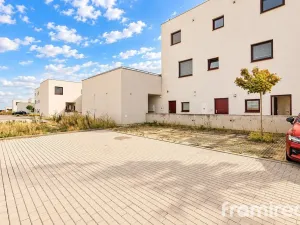 Prodej bytu 3+kk, Znojmo, Smutného, 79 m2