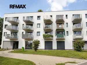 Pronájem bytu 2+kk, Praha - Hloubětín, Kbelská, 54 m2