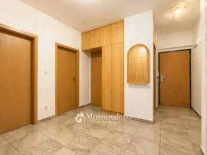 Prodej bytu 4+kk, Znojmo, Aninská, 89 m2