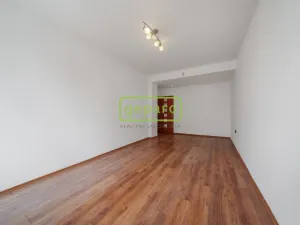 Prodej bytu 2+1, Sokolov, Heyrovského, 50 m2
