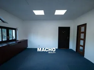 Pronájem skladu, Praha - Vysočany, Freyova, 849 m2