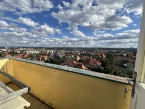 Pronájem bytu 2+1, Praha, Šrobárova, 72 m2