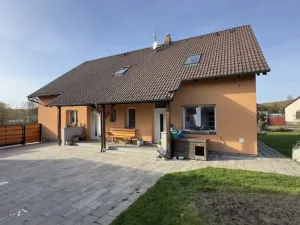 Prodej bytu 5+1, Dubné - Třebín, 170 m2