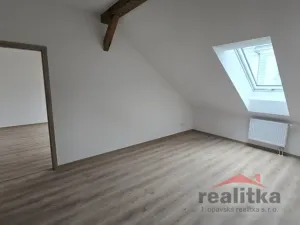 Pronájem bytu 4+kk, Opava - Město, Nákladní, 107 m2
