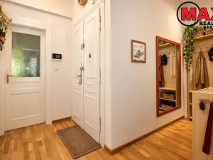 Prodej bytu 2+1, Praha - Smíchov, U Santošky, 70 m2