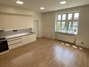Prodej bytu 3+1, Zlín, Tyršova, 76 m2