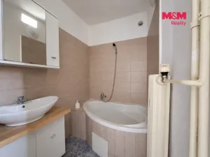 Prodej bytu 3+1, Most, tř. Budovatelů, 78 m2