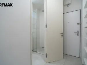 Pronájem bytu 2+kk, Praha - Libeň, V zahradách, 48 m2
